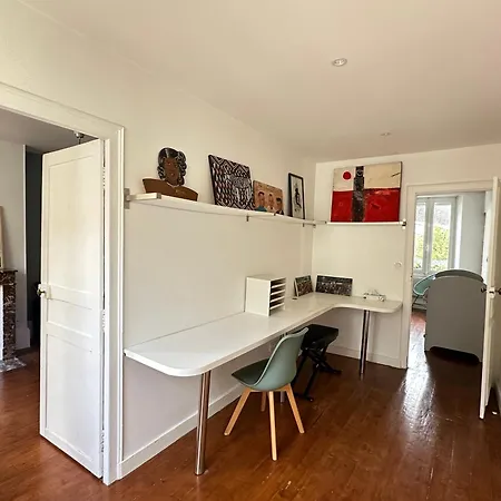 Holiday home Maison Familiale-jardin-50m Du Loing-tout A Pieds *