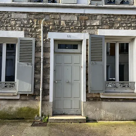 Maison Familiale-jardin-50m Du Loing-tout A Pieds Holiday home Moret-sur-Loing